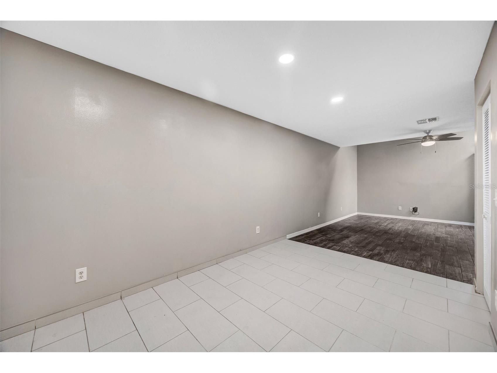 9465 Forest Hills Circle Tampa FL 33612 TB8479793 image28
