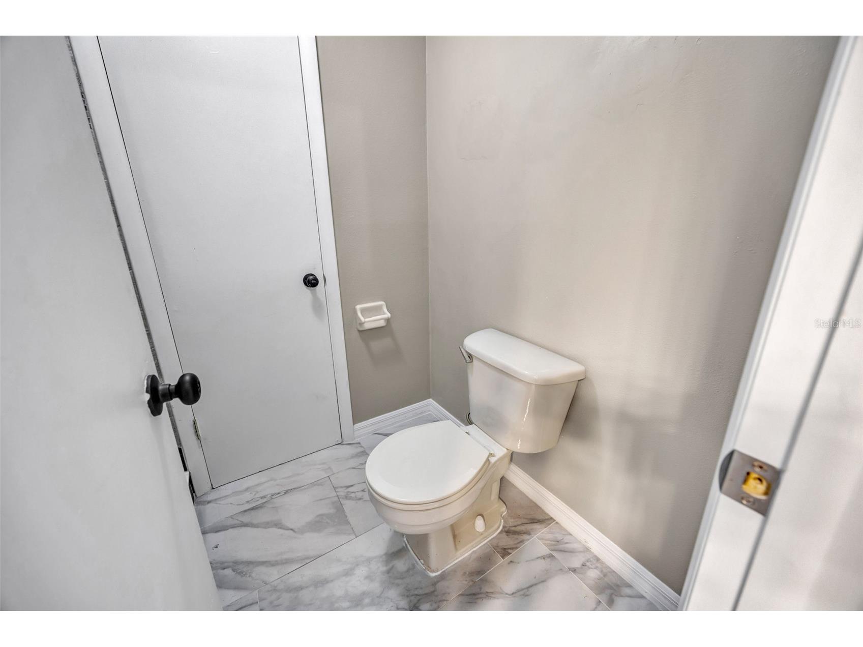 9465 Forest Hills Circle Tampa FL 33612 TB8479793 image42