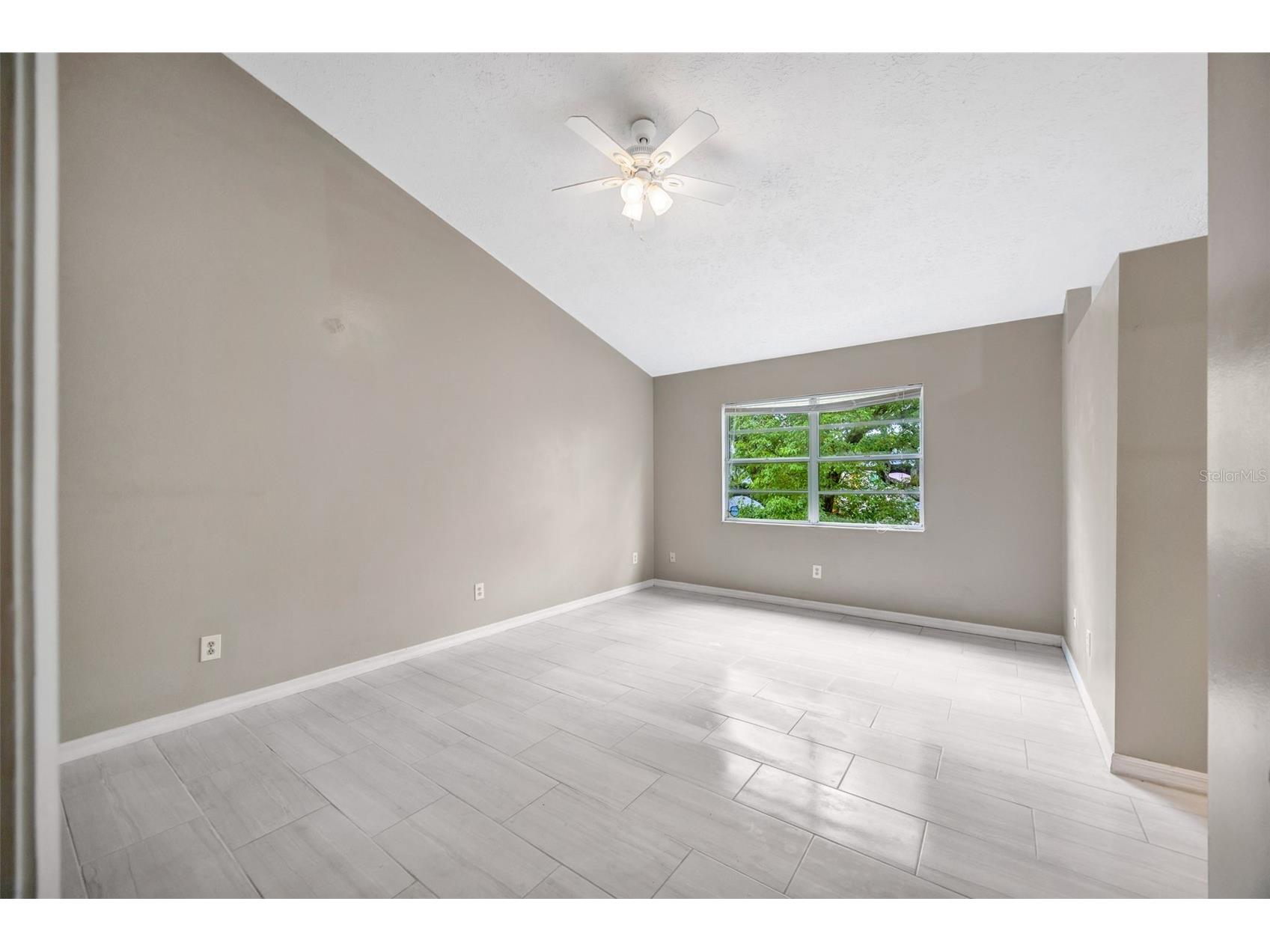 9465 Forest Hills Circle Tampa FL 33612 TB8479793 image50