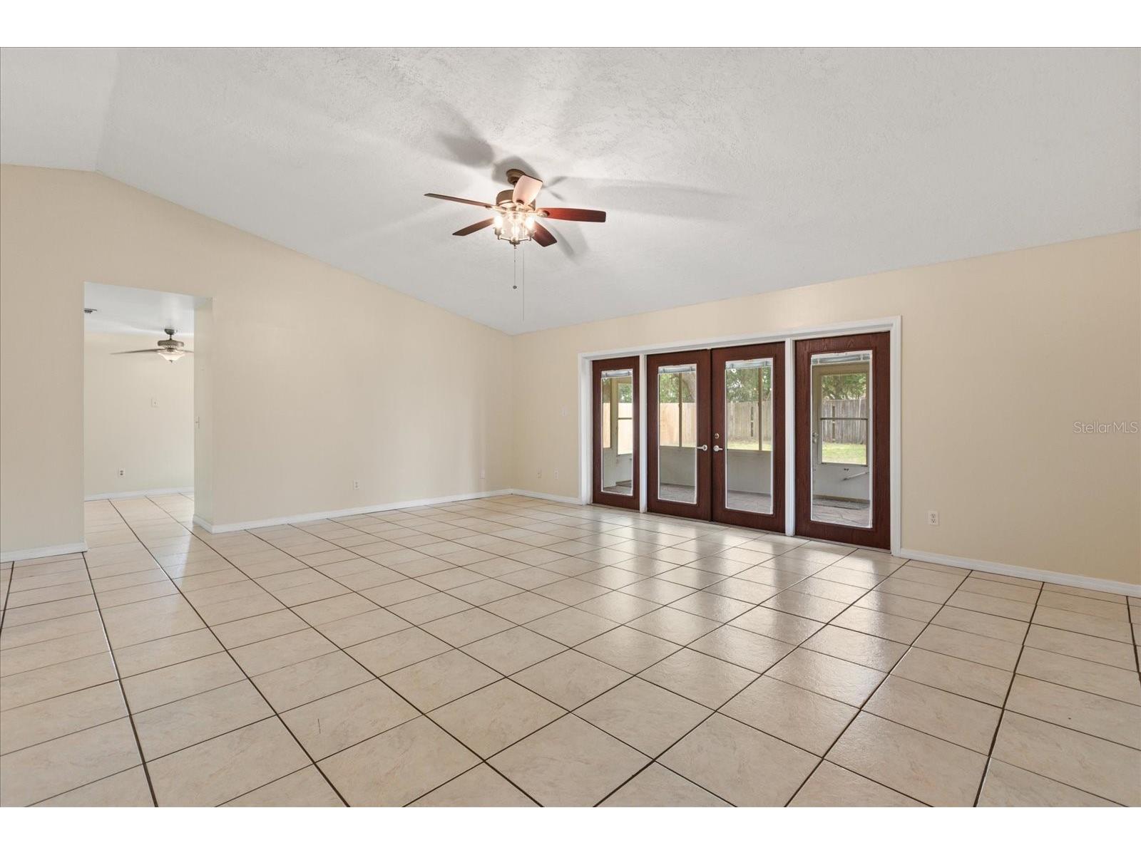 9466 Cannon Drive Orlando FL 32817 O6401434 image5