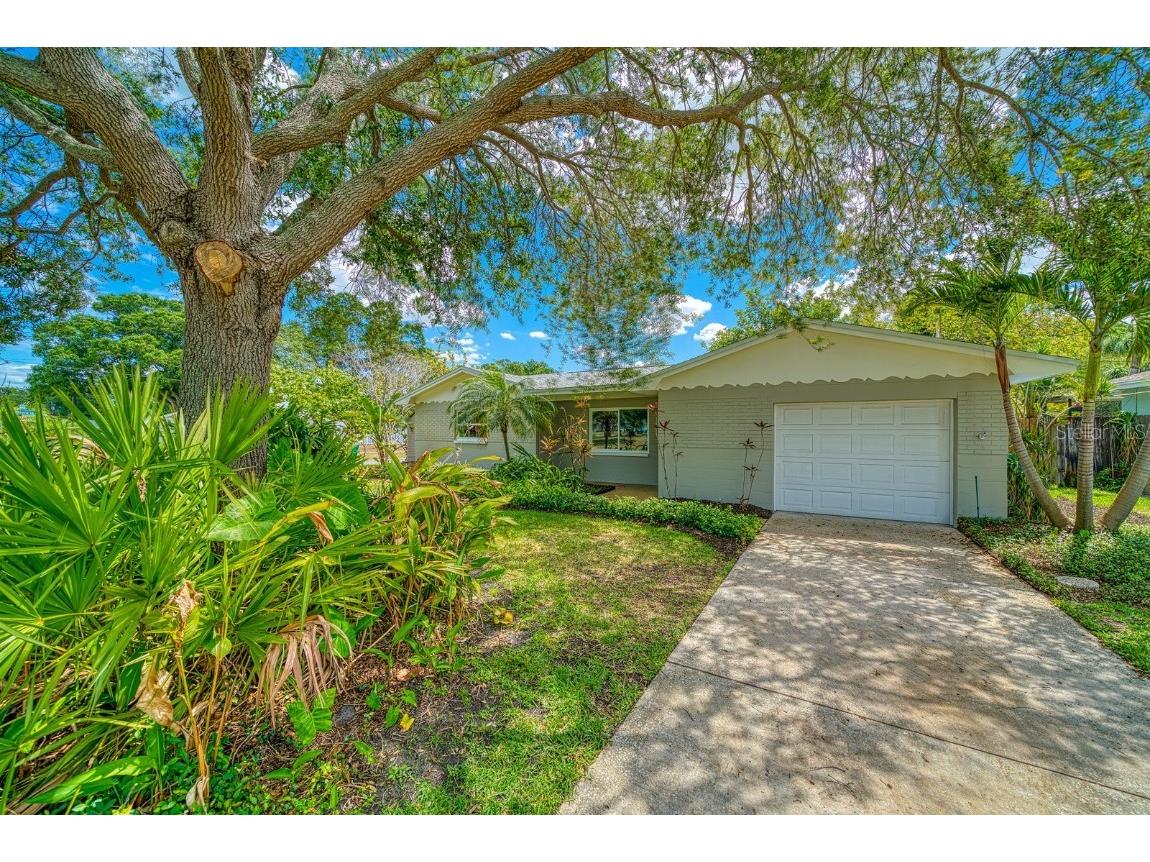 9469 Temple Avenue Seminole FL 33772 U8196982 image1