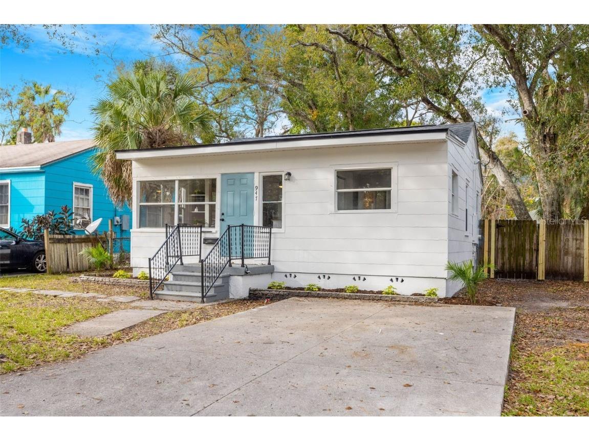 947 23rd Avenue S Saint Petersburg FL 33705 U8188439 image1