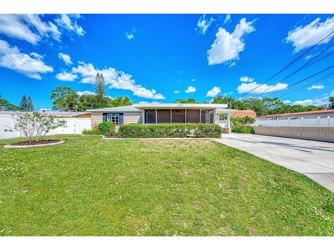947 40th Street Sarasota FL 34234 A4585127 image1