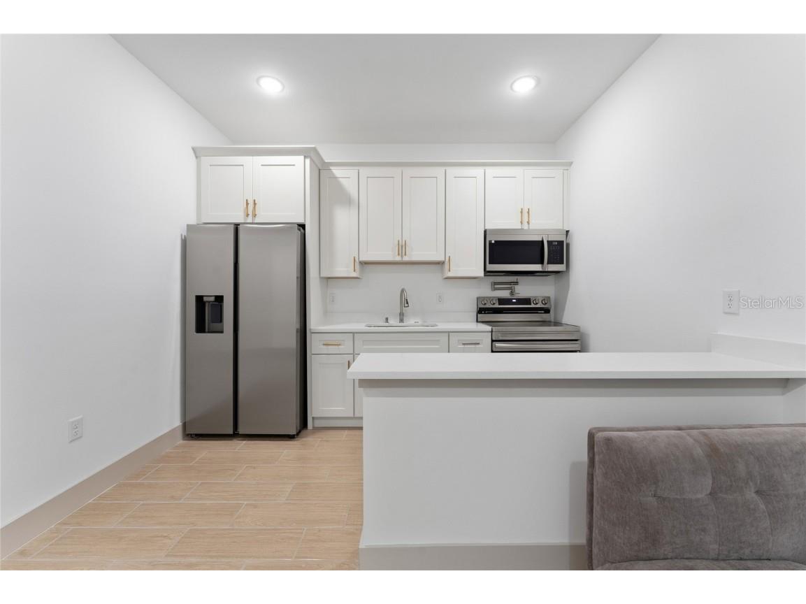 947 Gillingham Court Kissimmee FL 34758 O6360640 image4