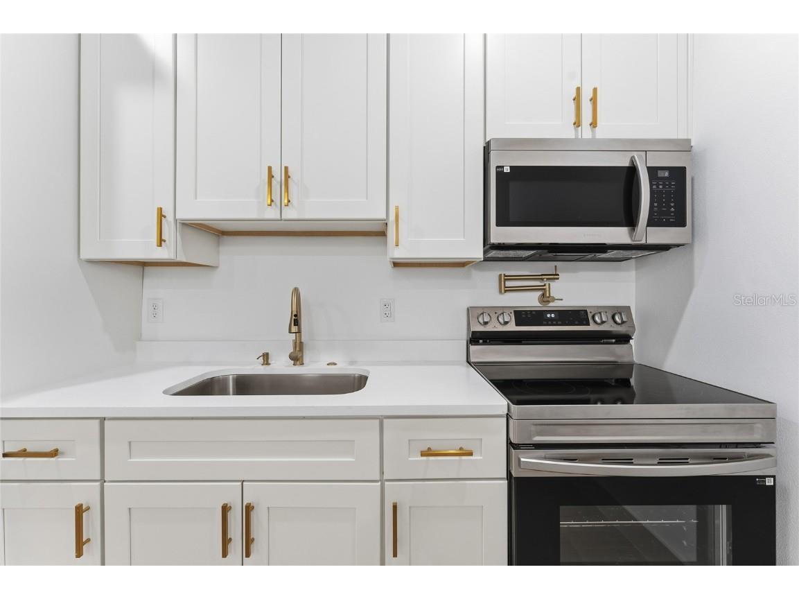 947 Gillingham Court Kissimmee FL 34758 O6360640 image5