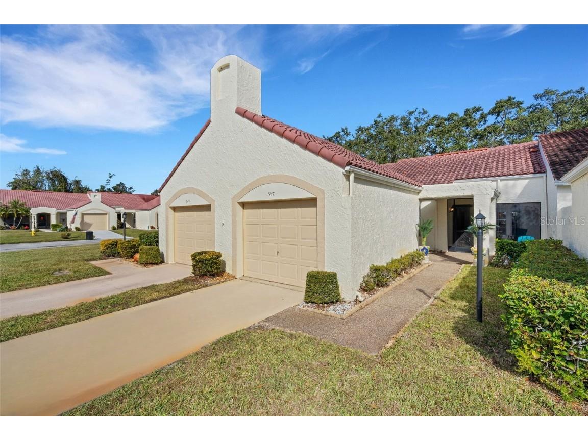 947 Madrid Drive Palm Harbor FL 34684 - LAKE TARPON TB8328472 image1