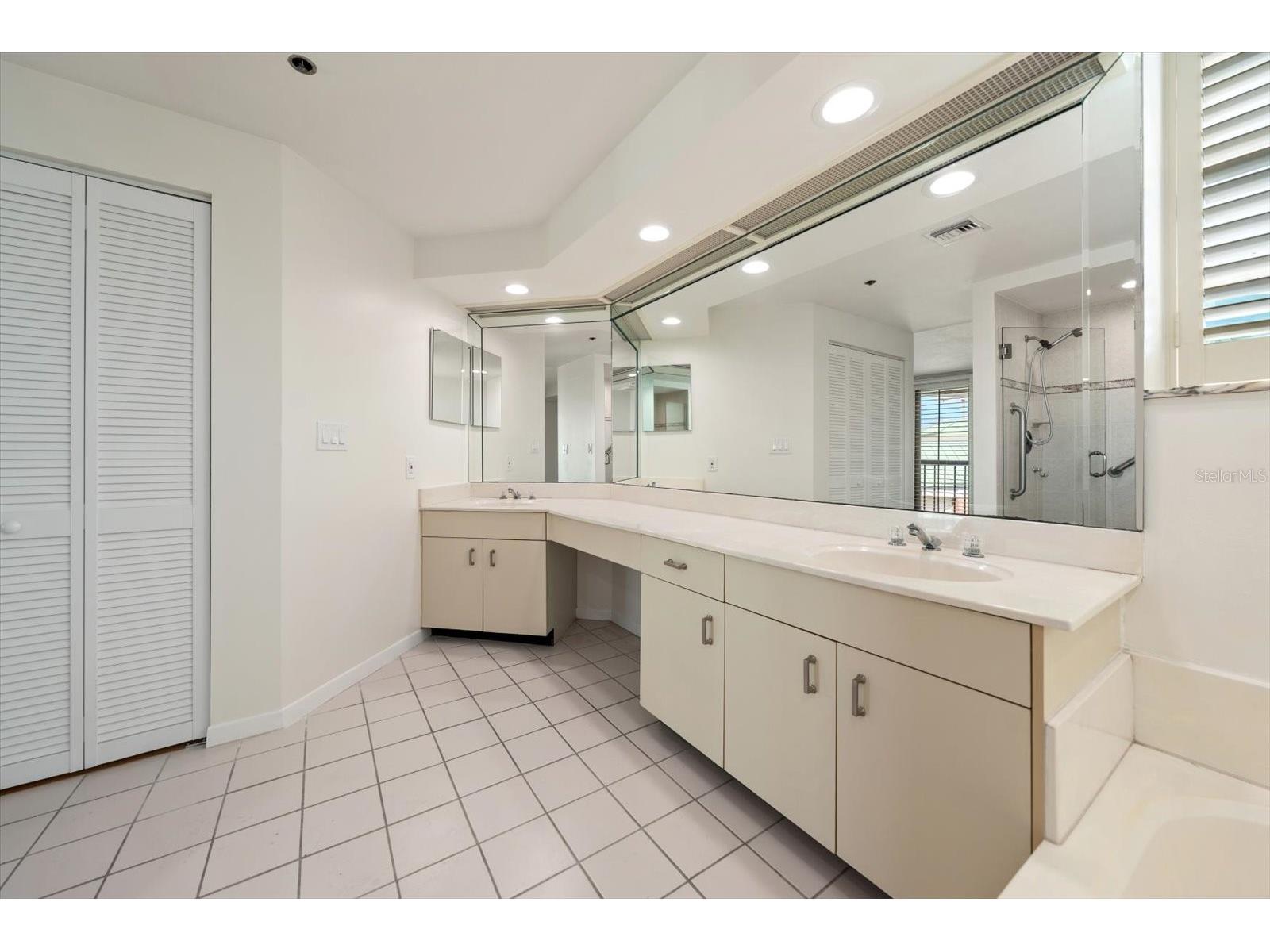 947 Seddon Cove Way #947 Tampa FL 33602 TB8485195 image25