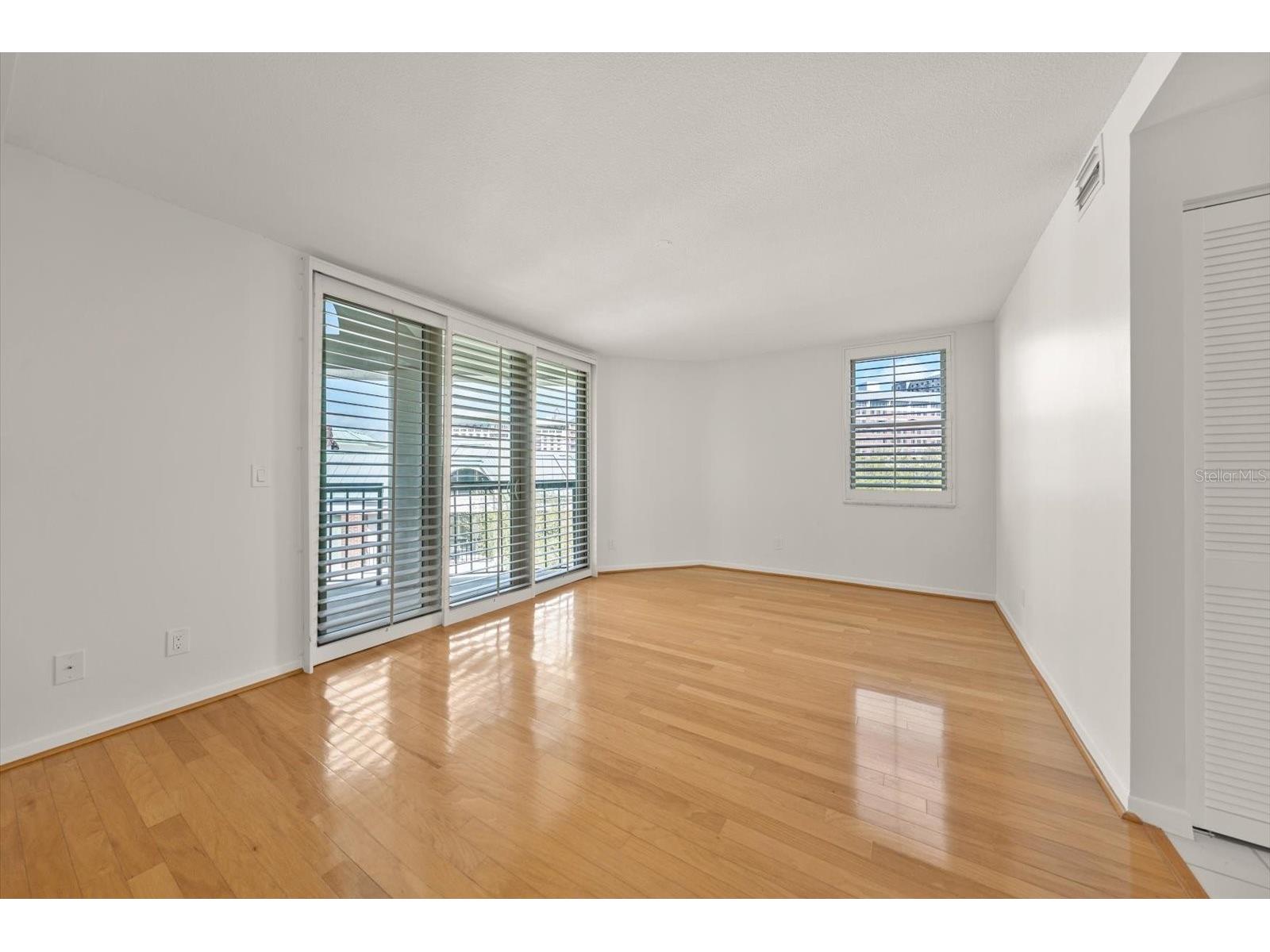 947 Seddon Cove Way #947 Tampa FL 33602 TB8485195 image28