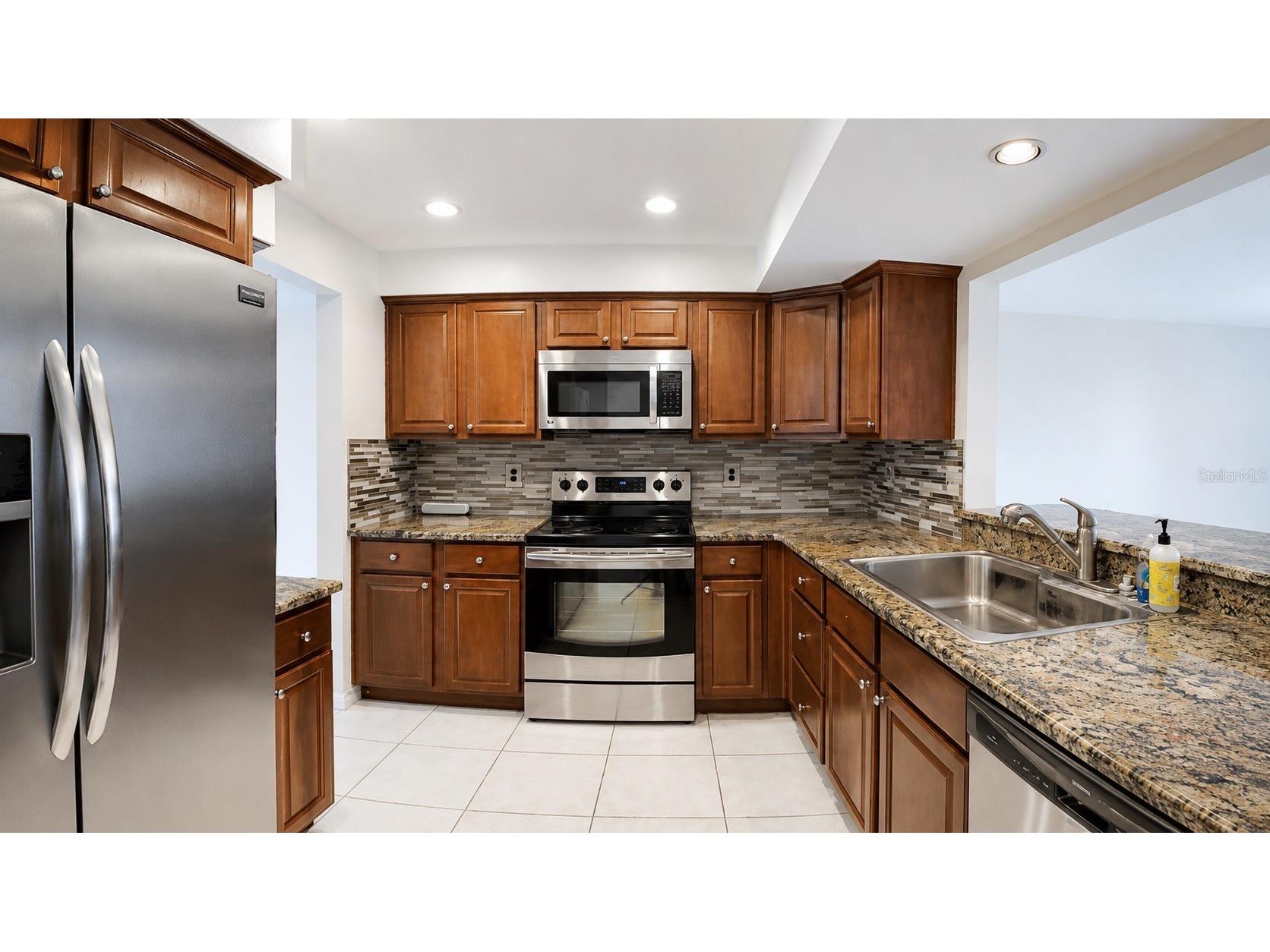 947 Sunridge Way #A3 Sarasota FL 34234 A4699456 image7