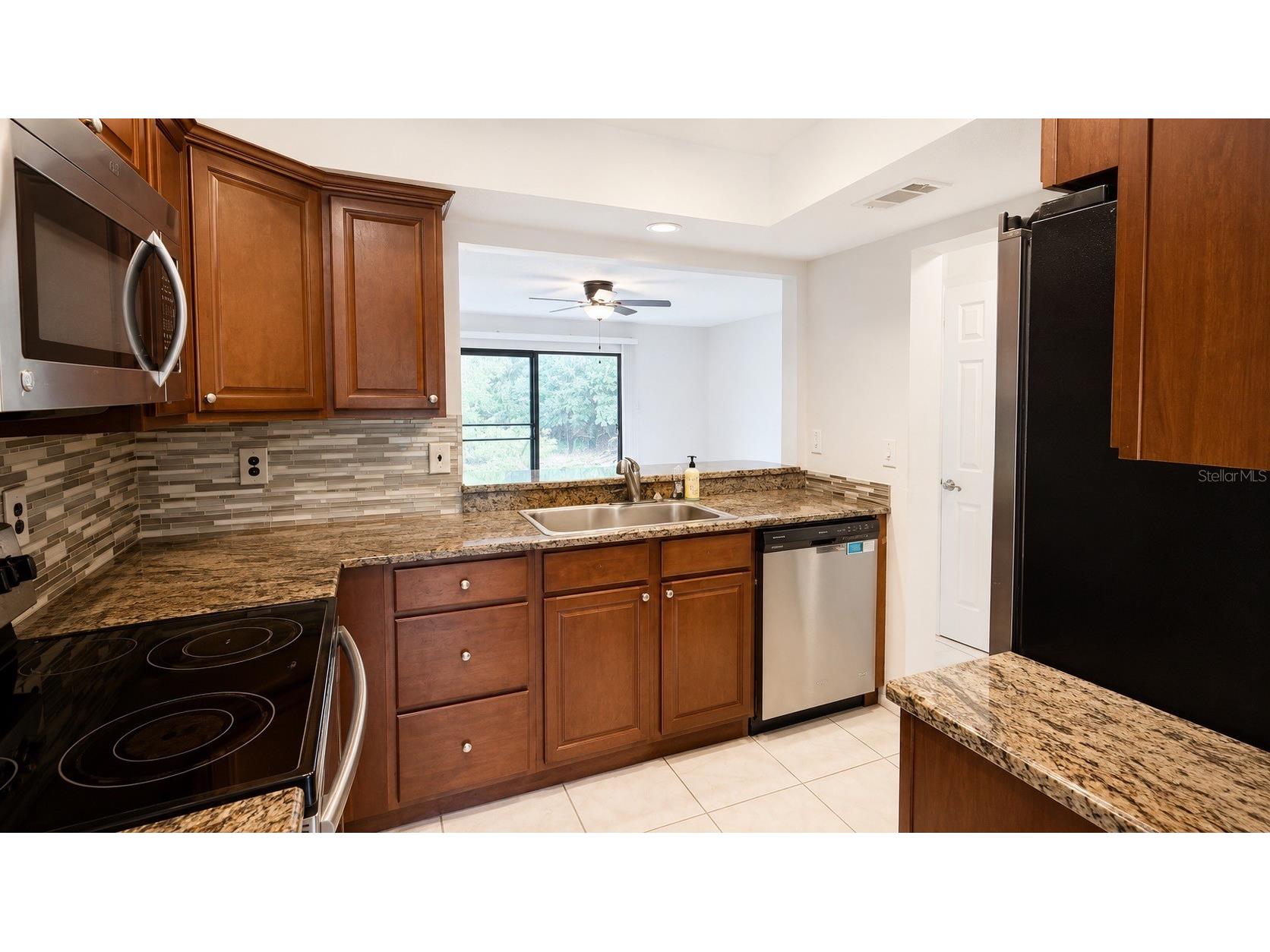 947 Sunridge Way #A3 Sarasota FL 34234 A4699456 image8