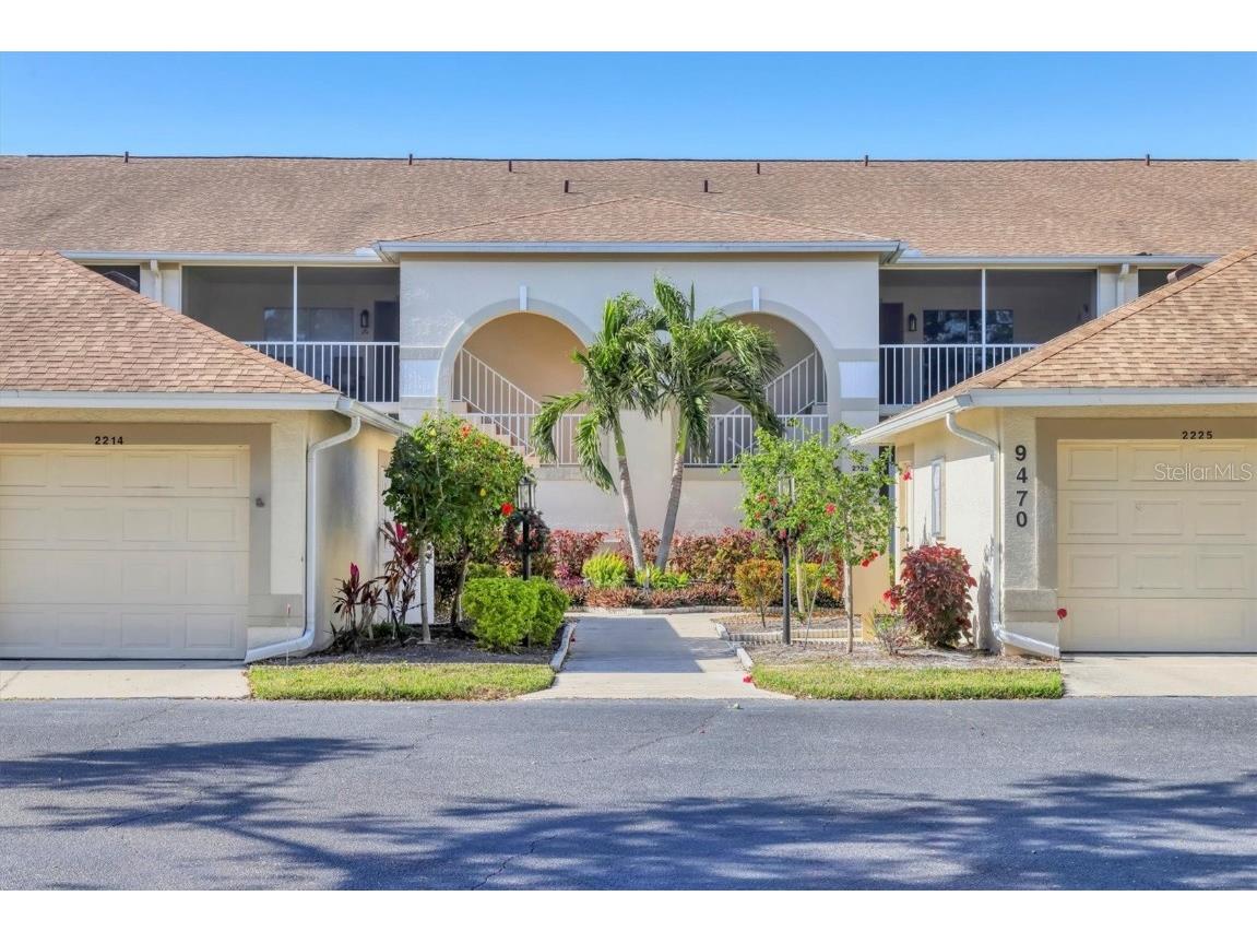 9470 High Gate Drive #2214 Sarasota FL 34238 A4631840 image1