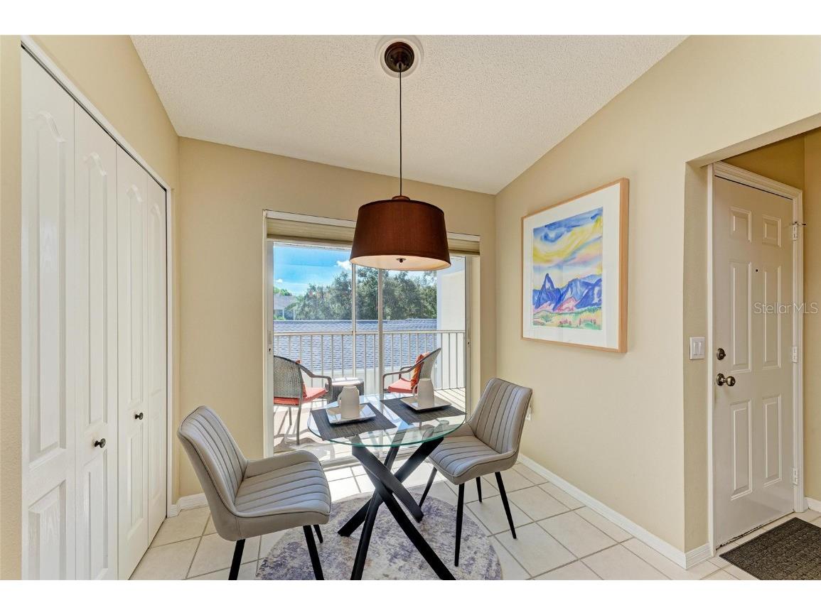 9470 High Gate Drive #2222 Sarasota FL 34238 A4666265 image16