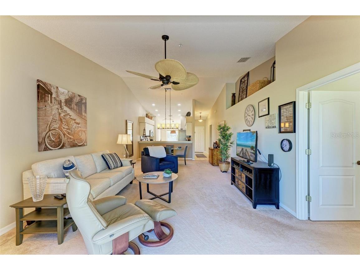 9470 High Gate Drive #2222 Sarasota FL 34238 A4666265 image17