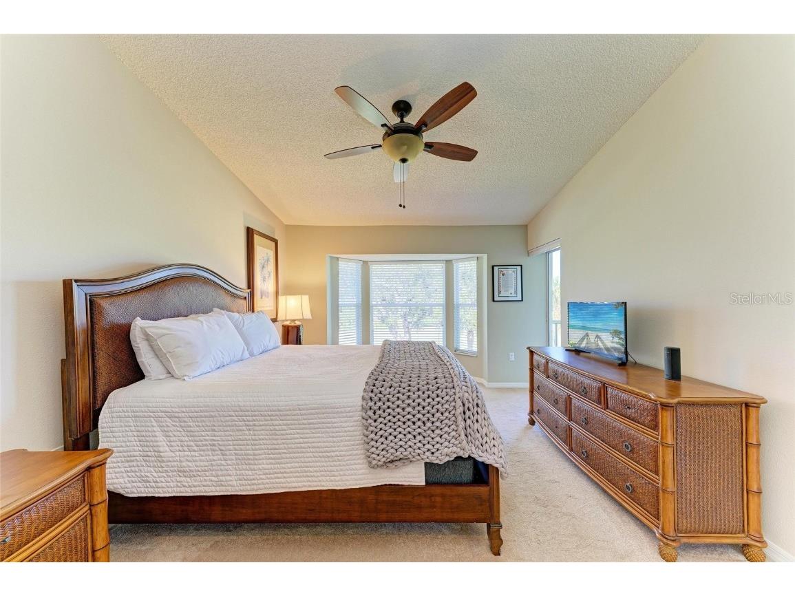 9470 High Gate Drive #2222 Sarasota FL 34238 A4666265 image22