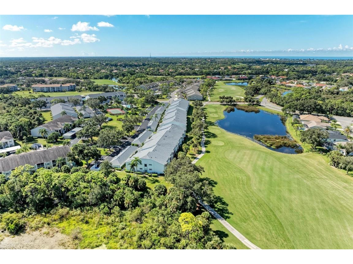 9470 High Gate Drive #2222 Sarasota FL 34238 A4666265 image3