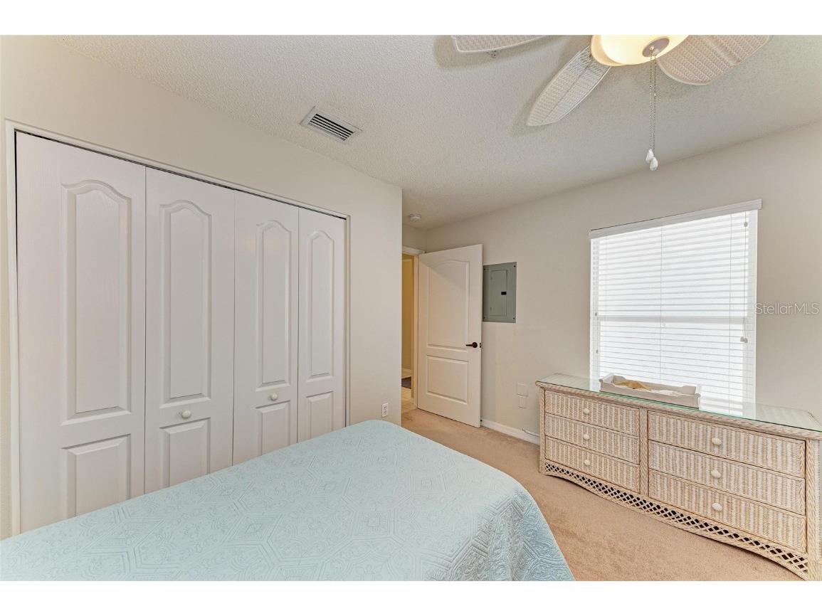 9470 High Gate Drive #2222 Sarasota FL 34238 A4666265 image34