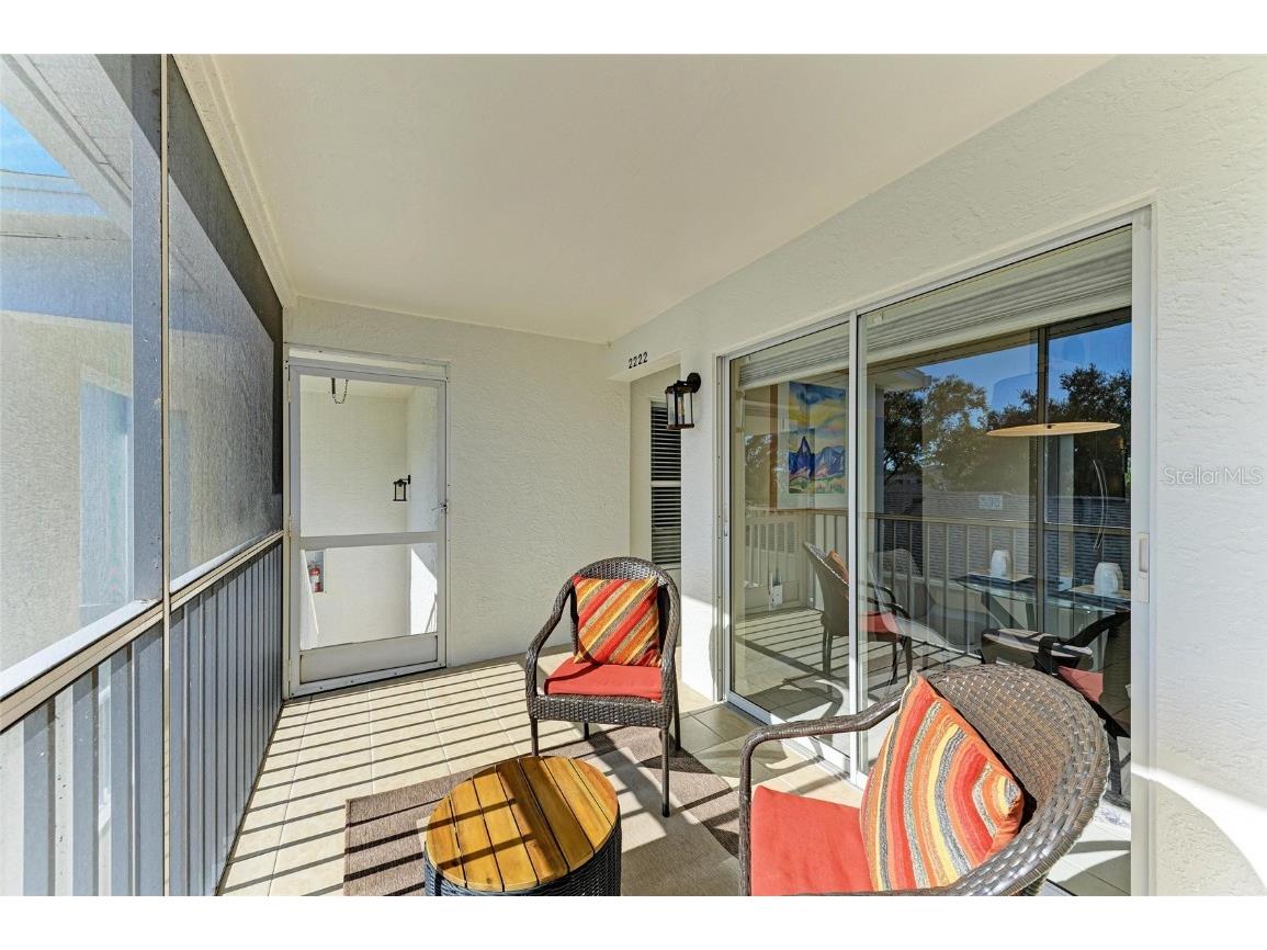9470 High Gate Drive #2222 Sarasota FL 34238 A4666265 image5
