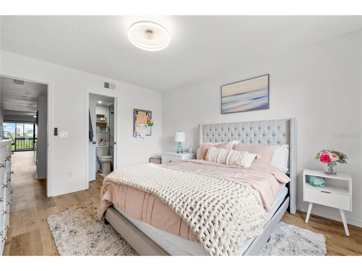 9472 Tara Cay Court #2 Seminole FL 33776 TB8424532 image16