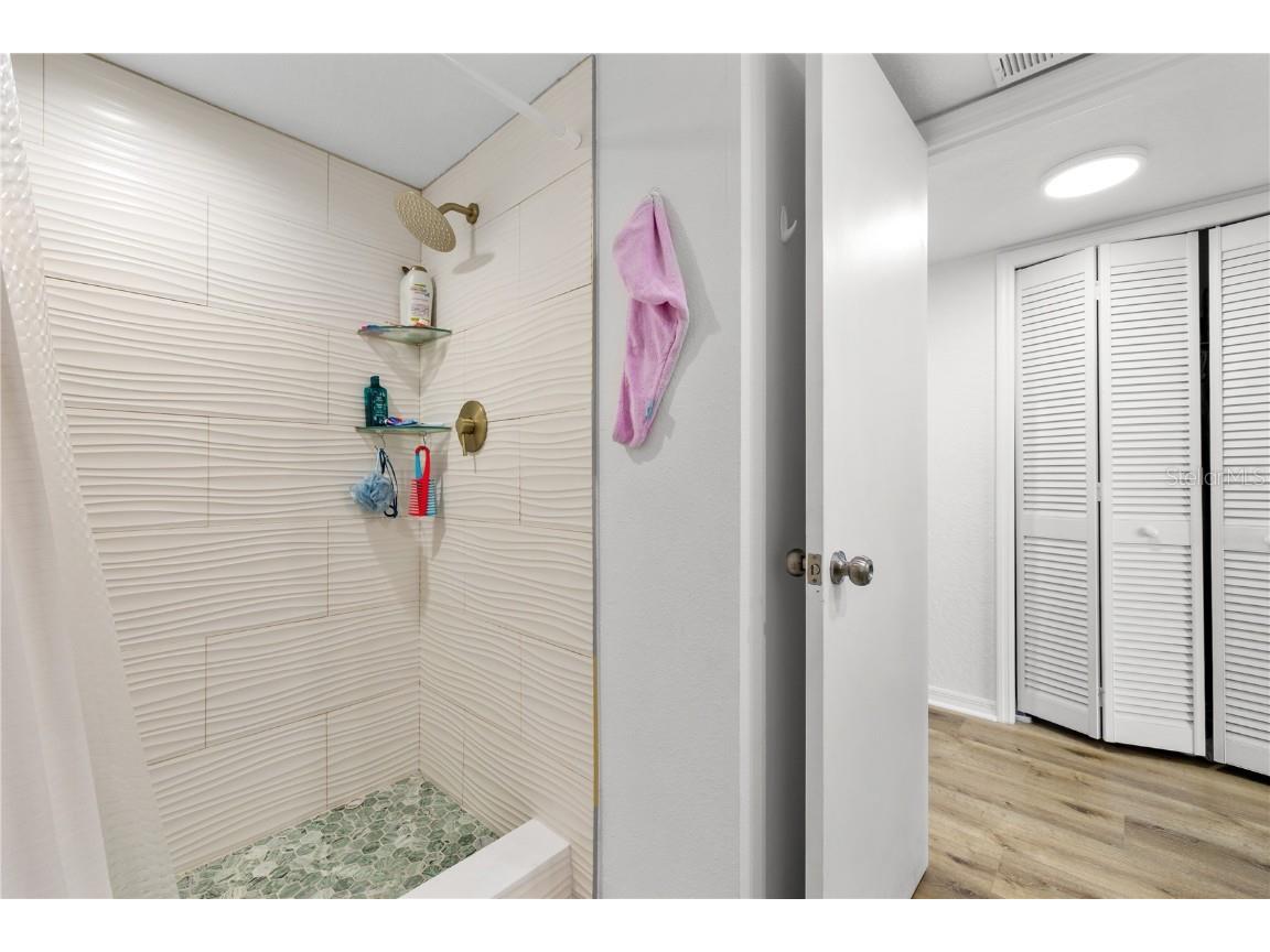 9472 Tara Cay Court #2 Seminole FL 33776 TB8424532 image30