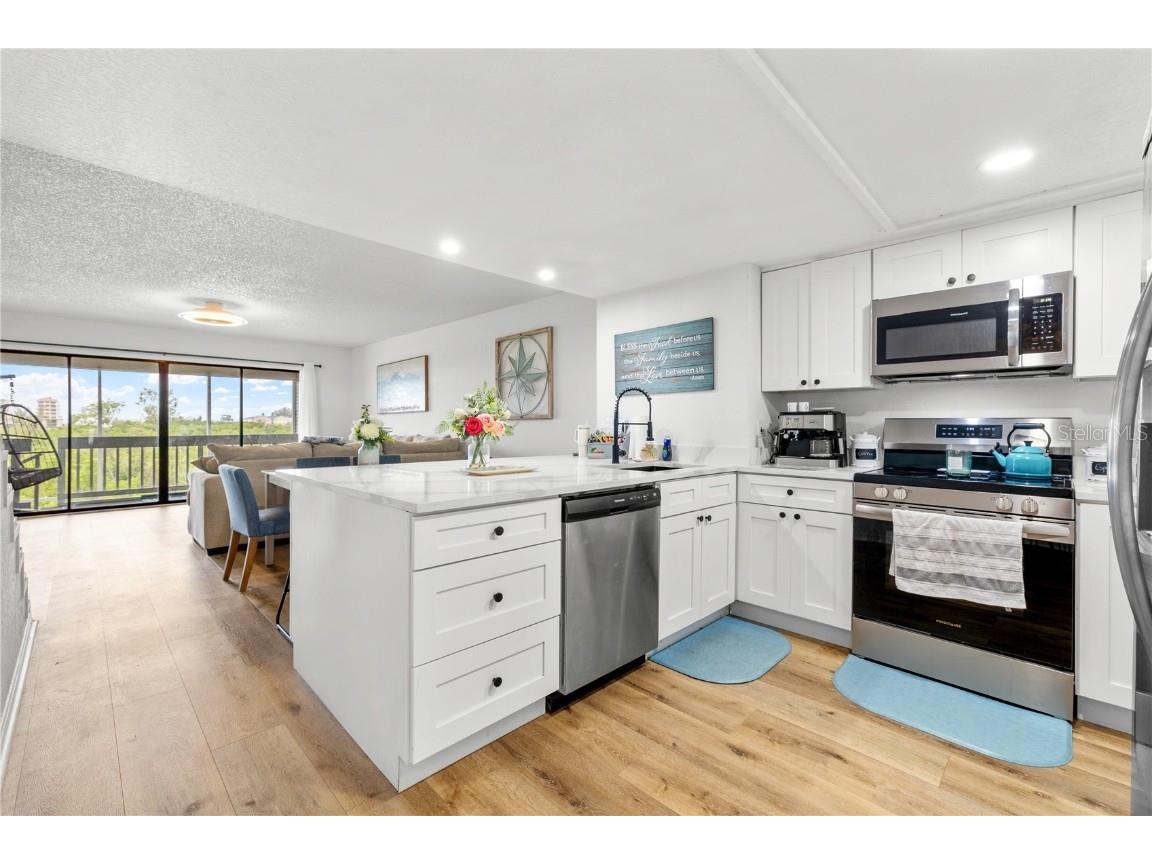 9472 Tara Cay Court #2 Seminole FL 33776 TB8424532 image7