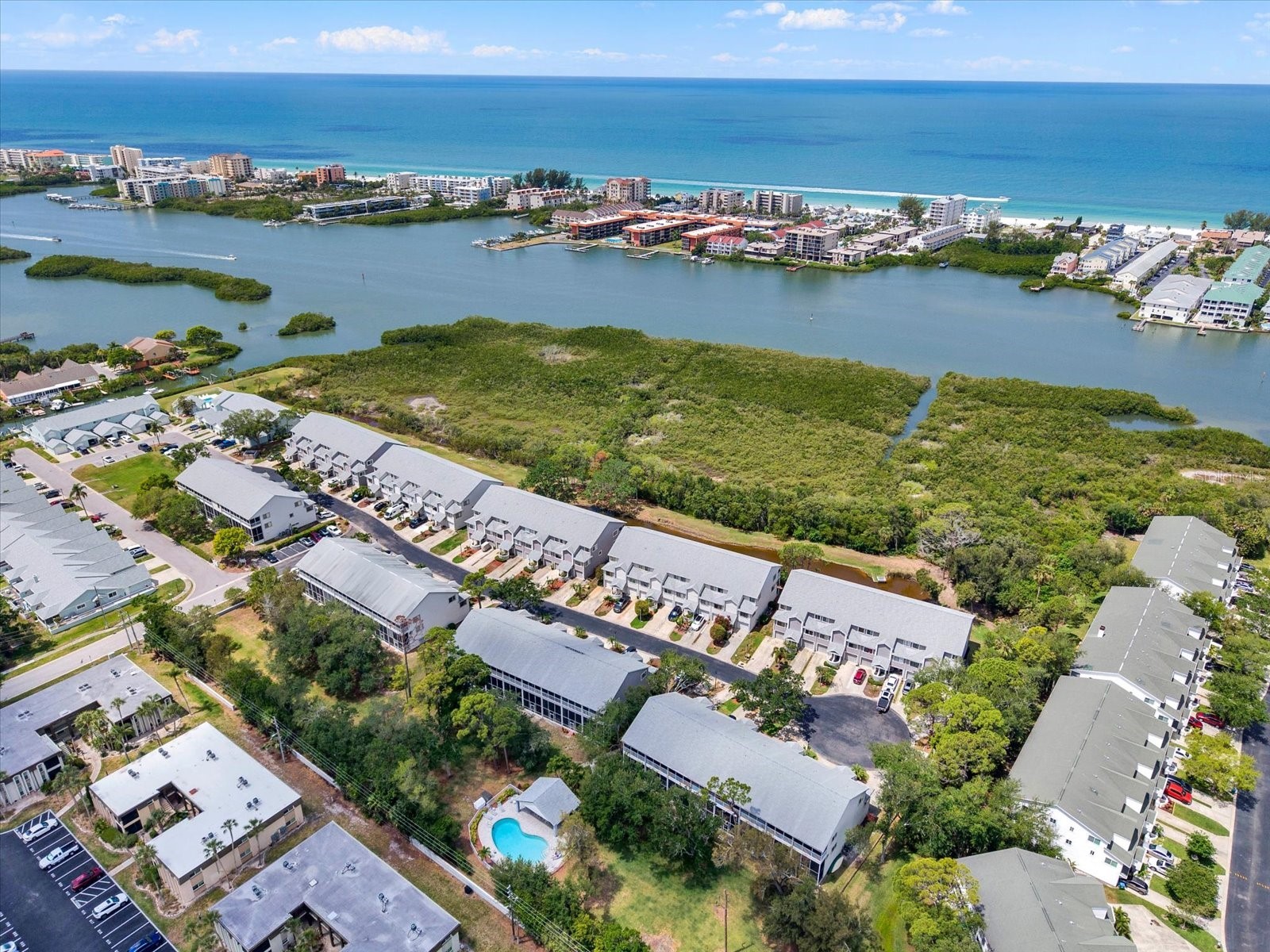 9472 Tara Cay Court #2 Seminole FL 33776 TB8500257 image30