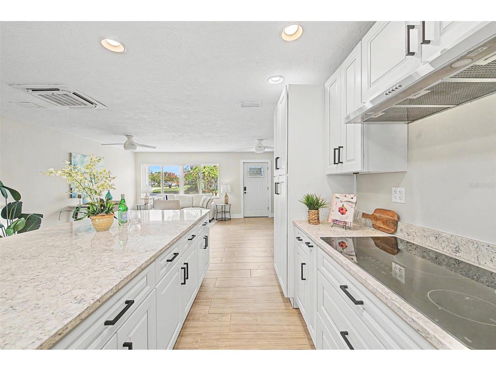 9472 Treasure Lane NE Saint Petersburg FL 33702 TB8523382 image14