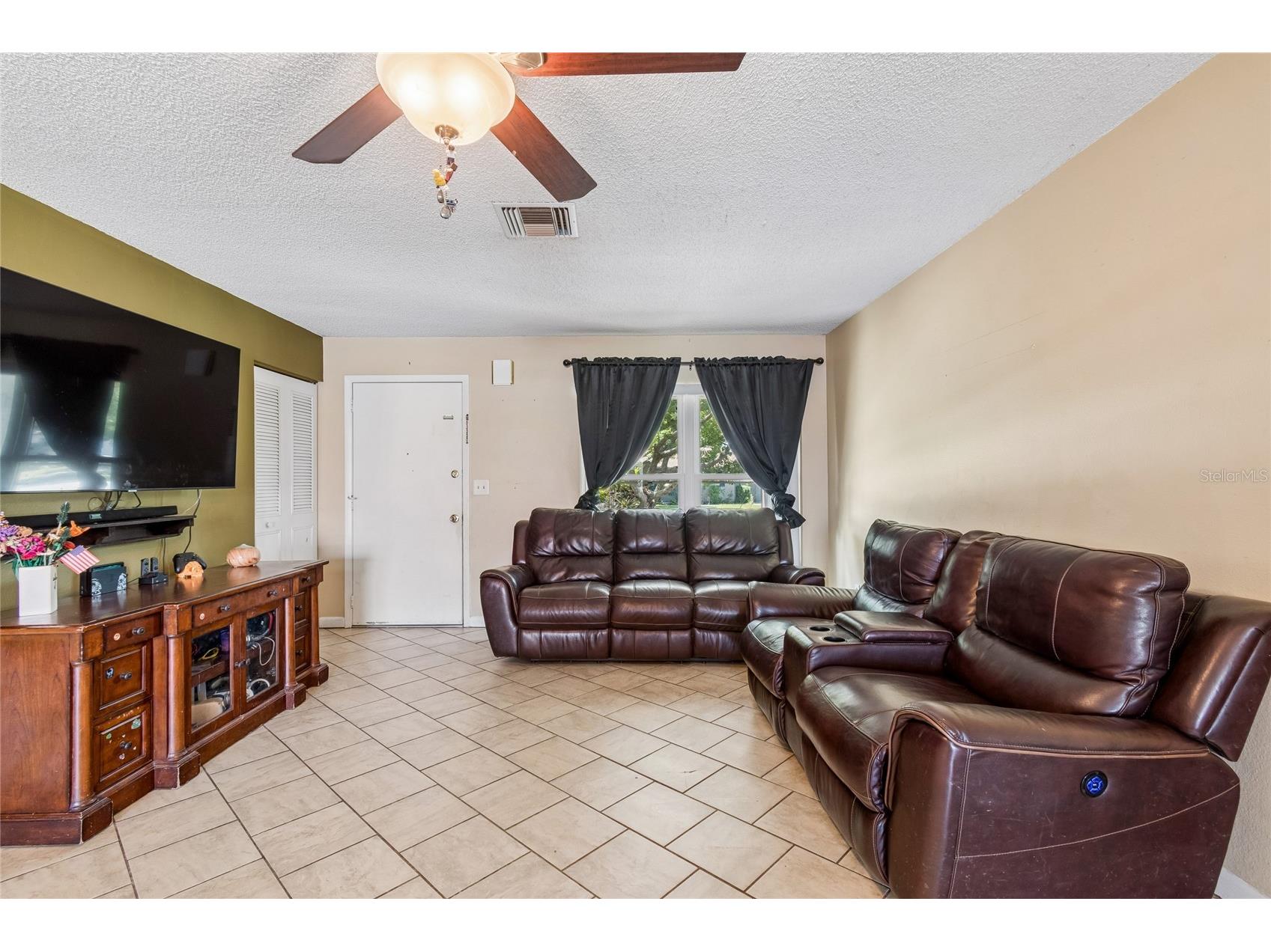 9473 Bayside Court Spring Hill FL 34608 W7886729 image4