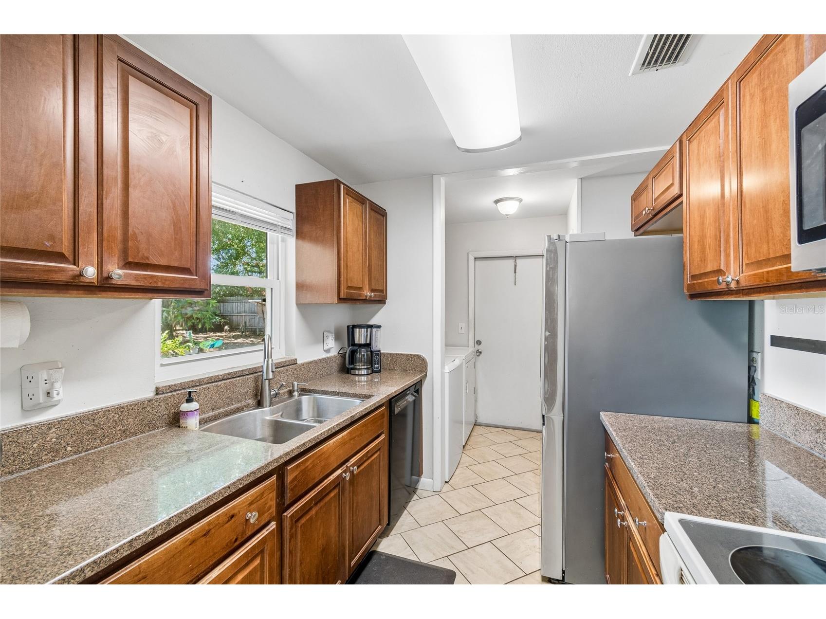 9473 Bayside Court Spring Hill FL 34608 W7886729 image7