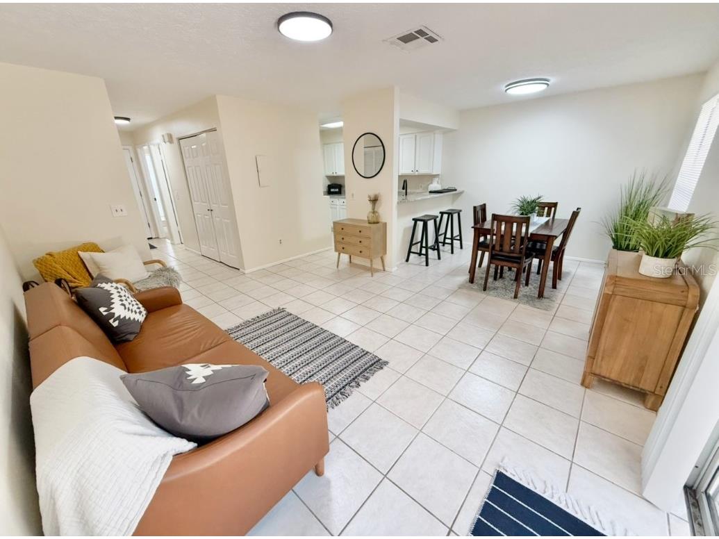 9473 N Forest Hills Place Tampa FL 33612 TB8387954 image10