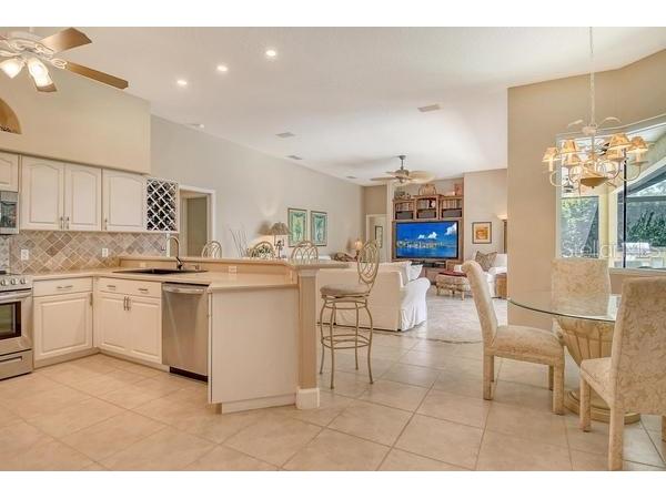 9477 Cedar Ridge Lane Sarasota FL 34238 A4656715 image13