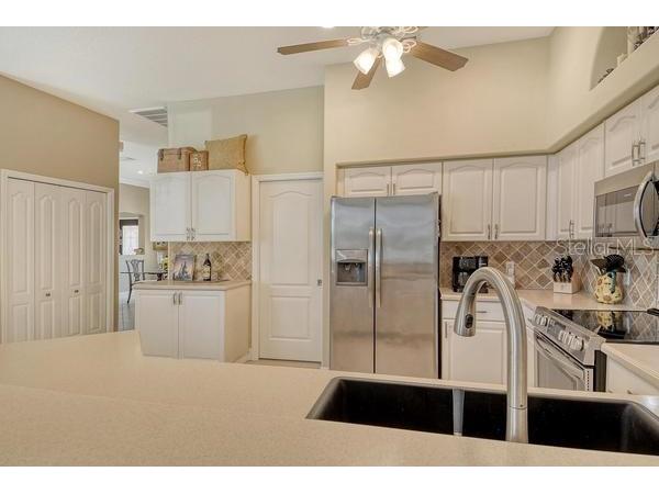 9477 Cedar Ridge Lane Sarasota FL 34238 A4656715 image9
