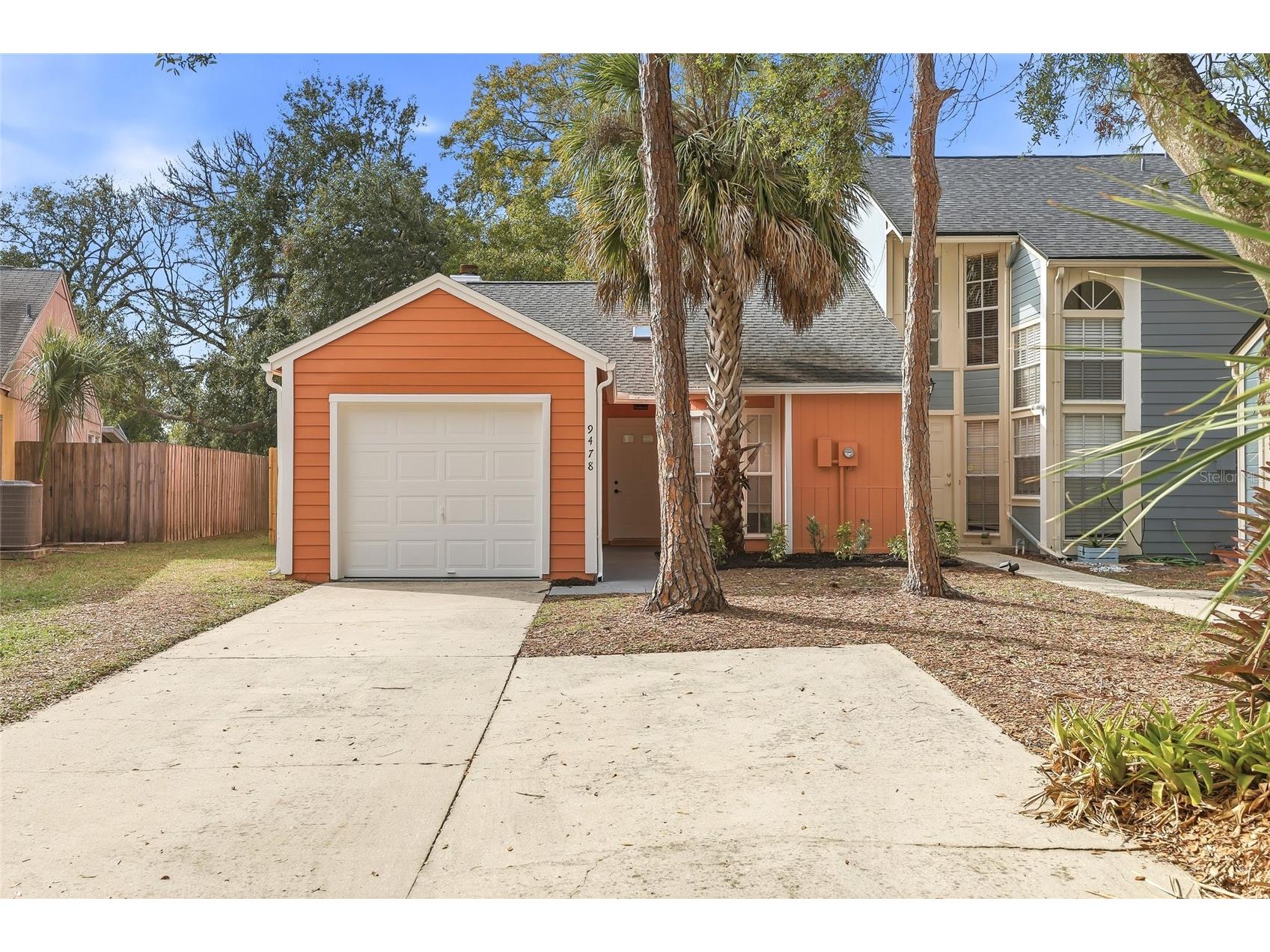 9478 Forest Hills Circle Tampa FL 33612 TB8464825 image1