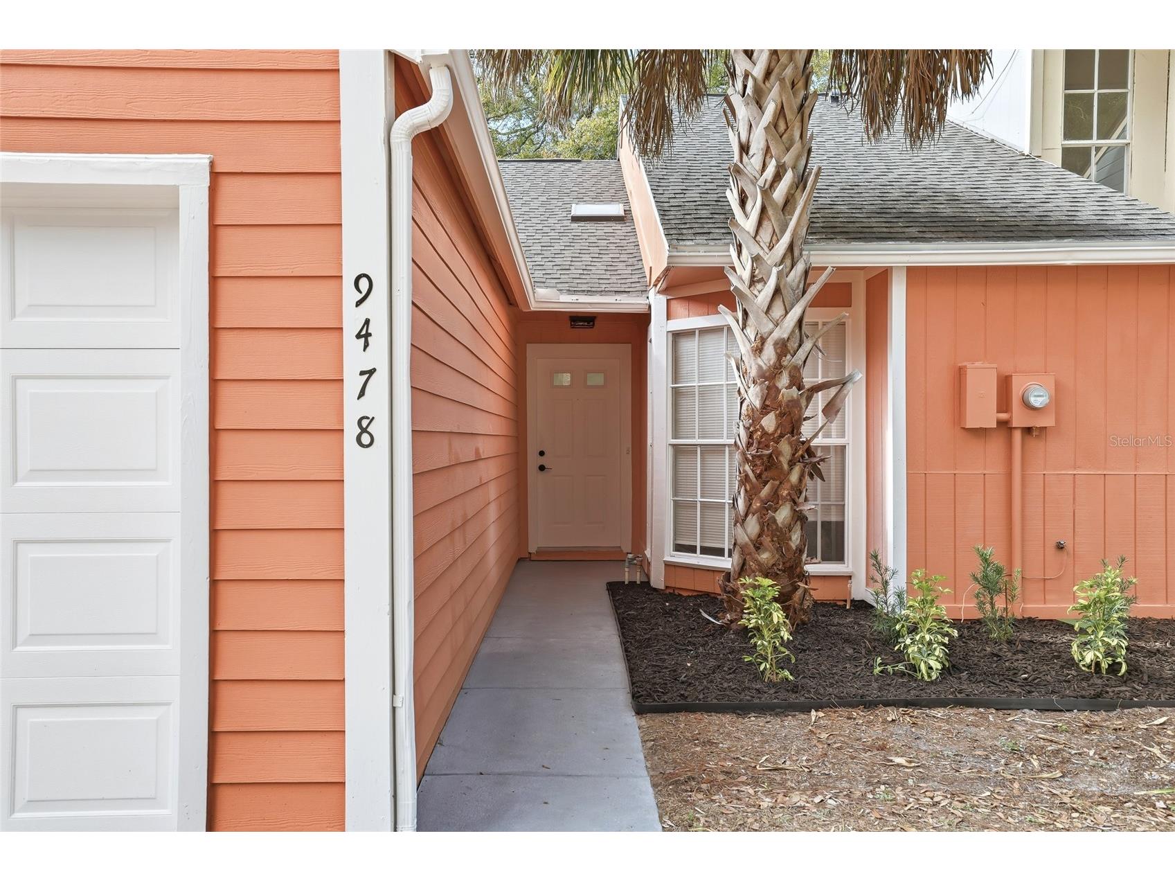 9478 Forest Hills Circle Tampa FL 33612 TB8464825 image2