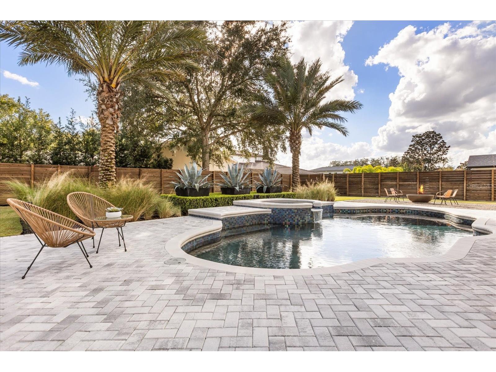 948 Poinciana Lane Winter Park FL 32789 - LAKE MAITLAND O6372165 image2