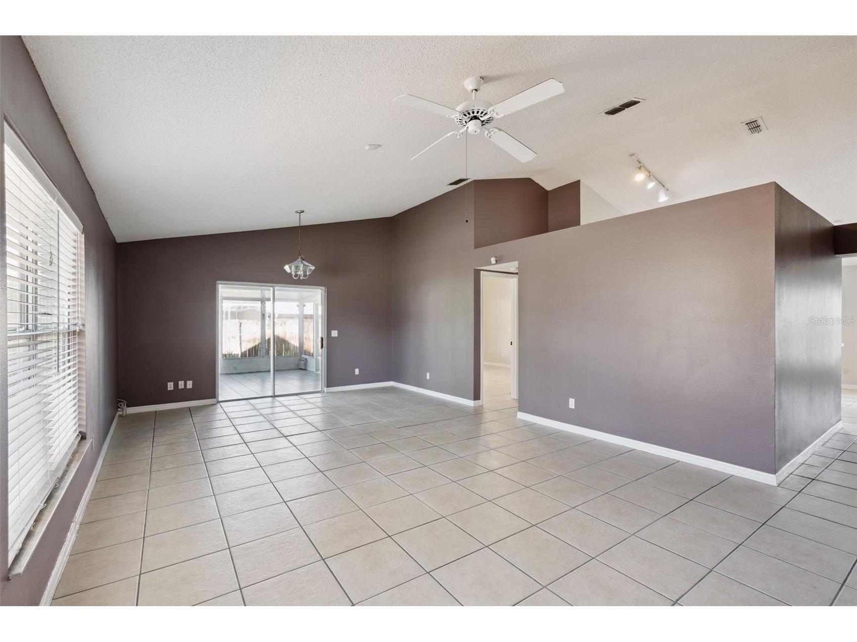 948 Rivecon Avenue Orlando FL 32825 O6416025 image4