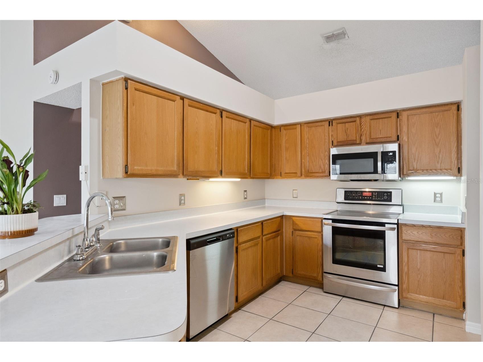 948 Rivecon Avenue Orlando FL 32825 O6416025 image8