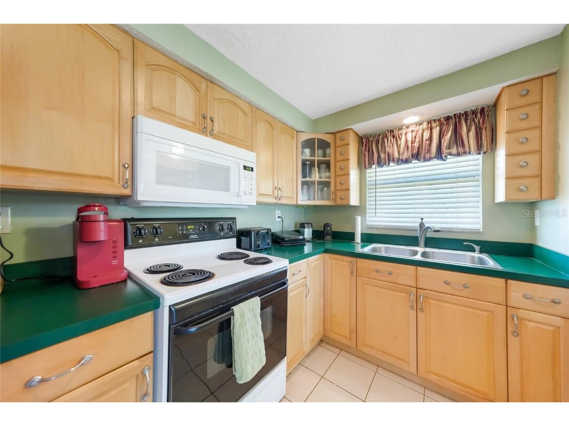 948 Tropical Avenue NW Port Charlotte FL 33948 D6144107 image9