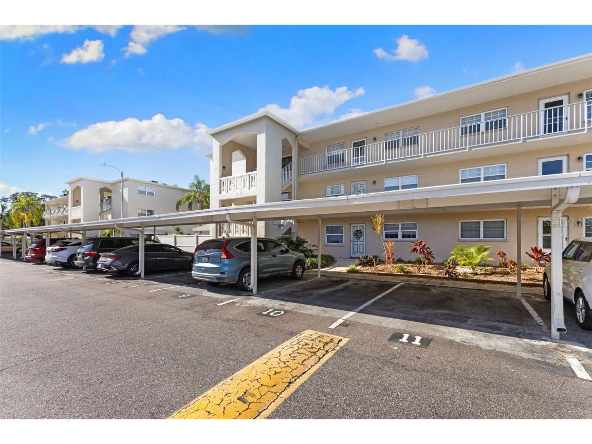 948 Virginia Street #101 Dunedin FL 34698 - HEATHER LAKE POND TB8454187 image1
