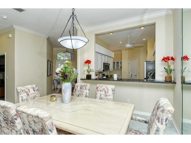 9480 Forest Hills Circle Sarasota FL 34238 A4650928 image11