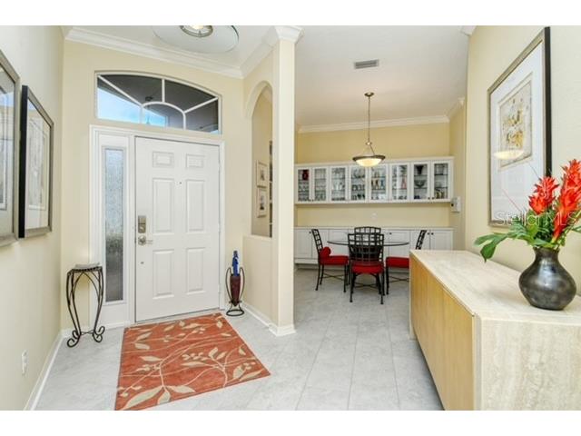 9480 Forest Hills Circle Sarasota FL 34238 A4650928 image4