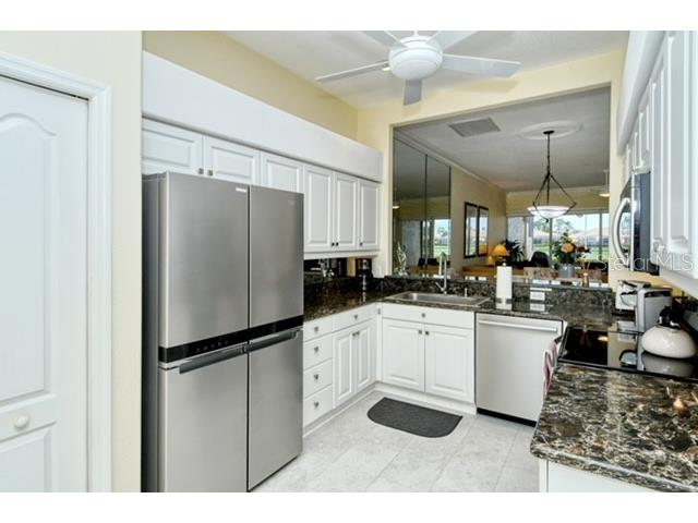 9480 Forest Hills Circle Sarasota FL 34238 A4650928 image8