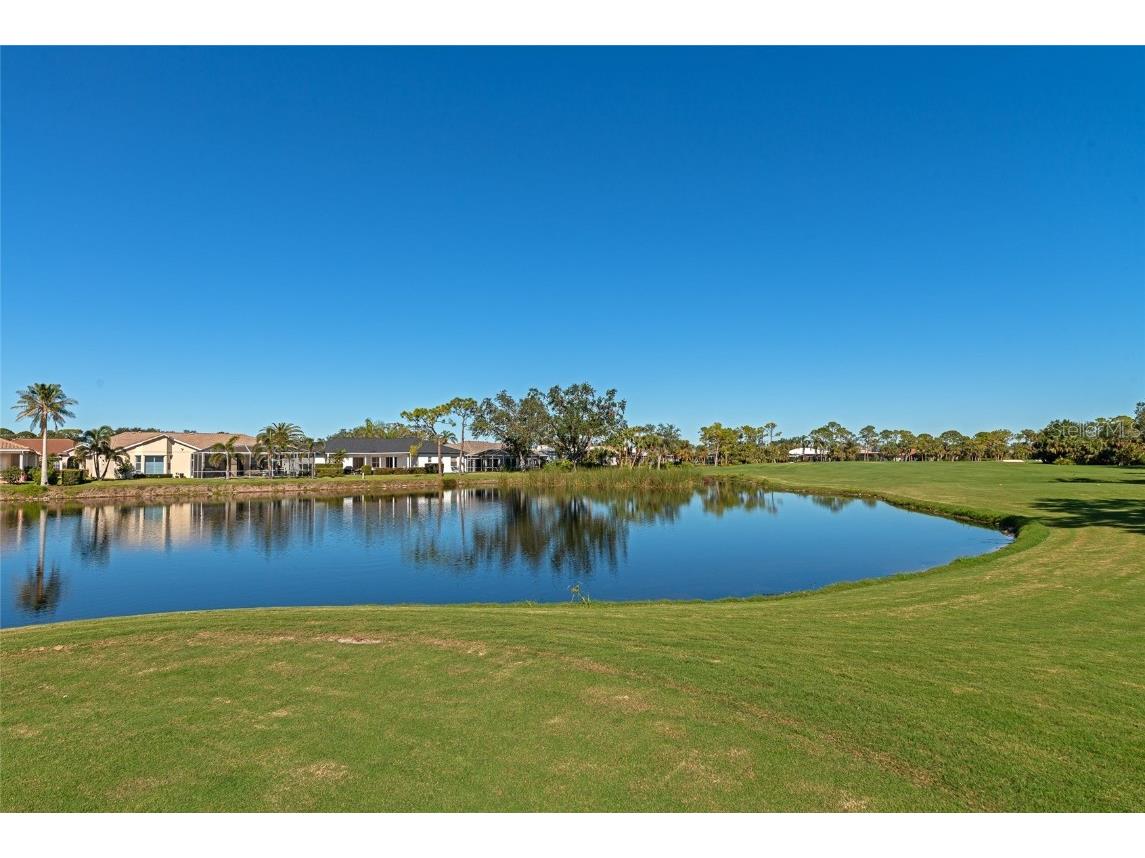 9480 High Gate Drive #2111 Sarasota FL 34238 A4635610 image1