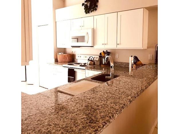 9480 High Gate Drive #2125 Sarasota FL 34238 N5777023 image3