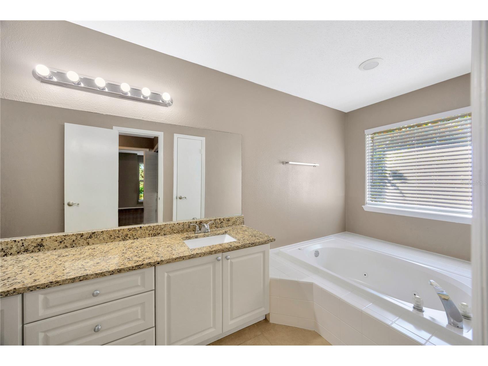 9481 Highland Oak Dr #606 Tampa FL 33647 TB8468743 image23