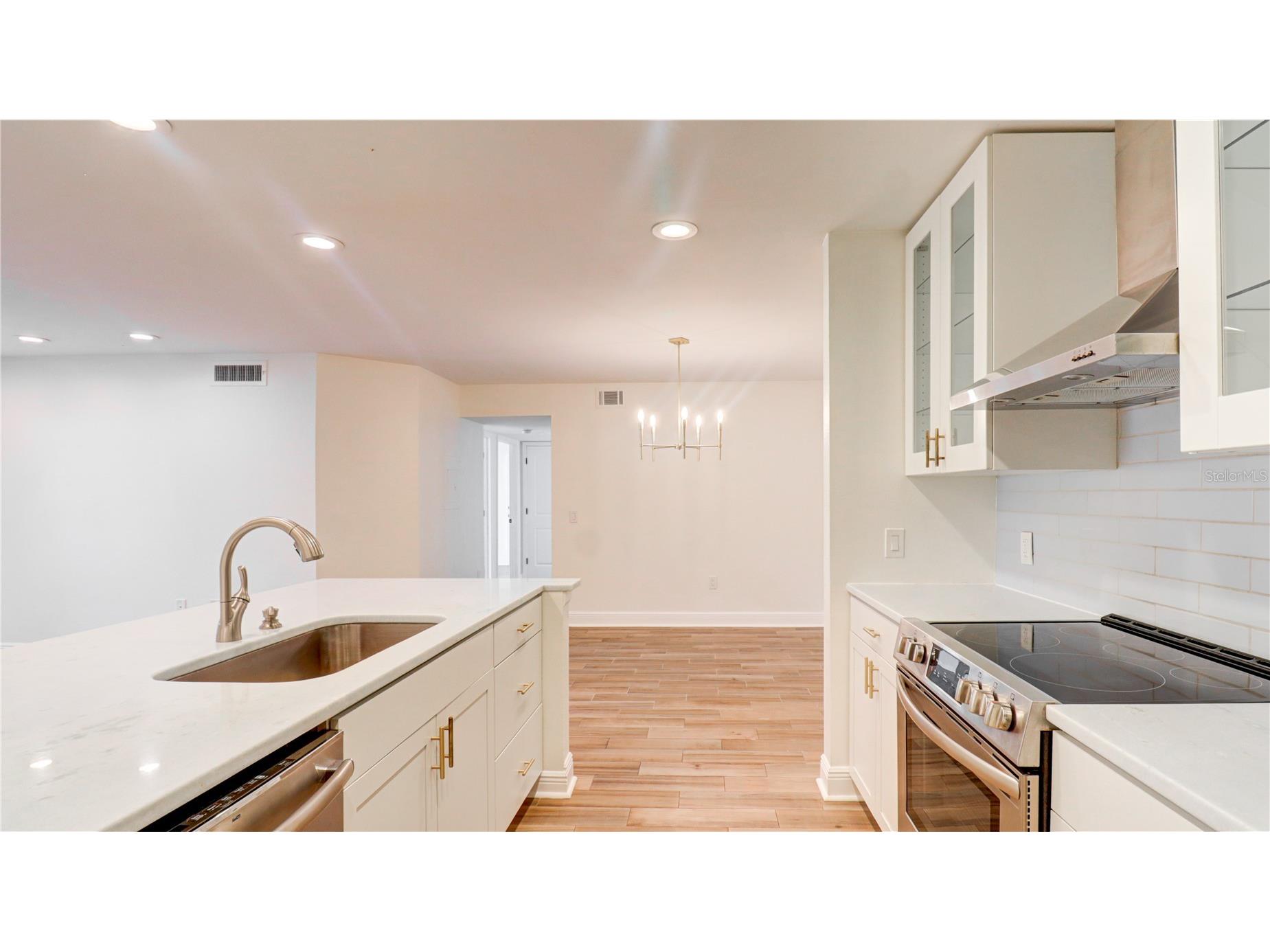 9481 Highland Oak Drive #1001 Tampa FL 33647 TB8502076 image15