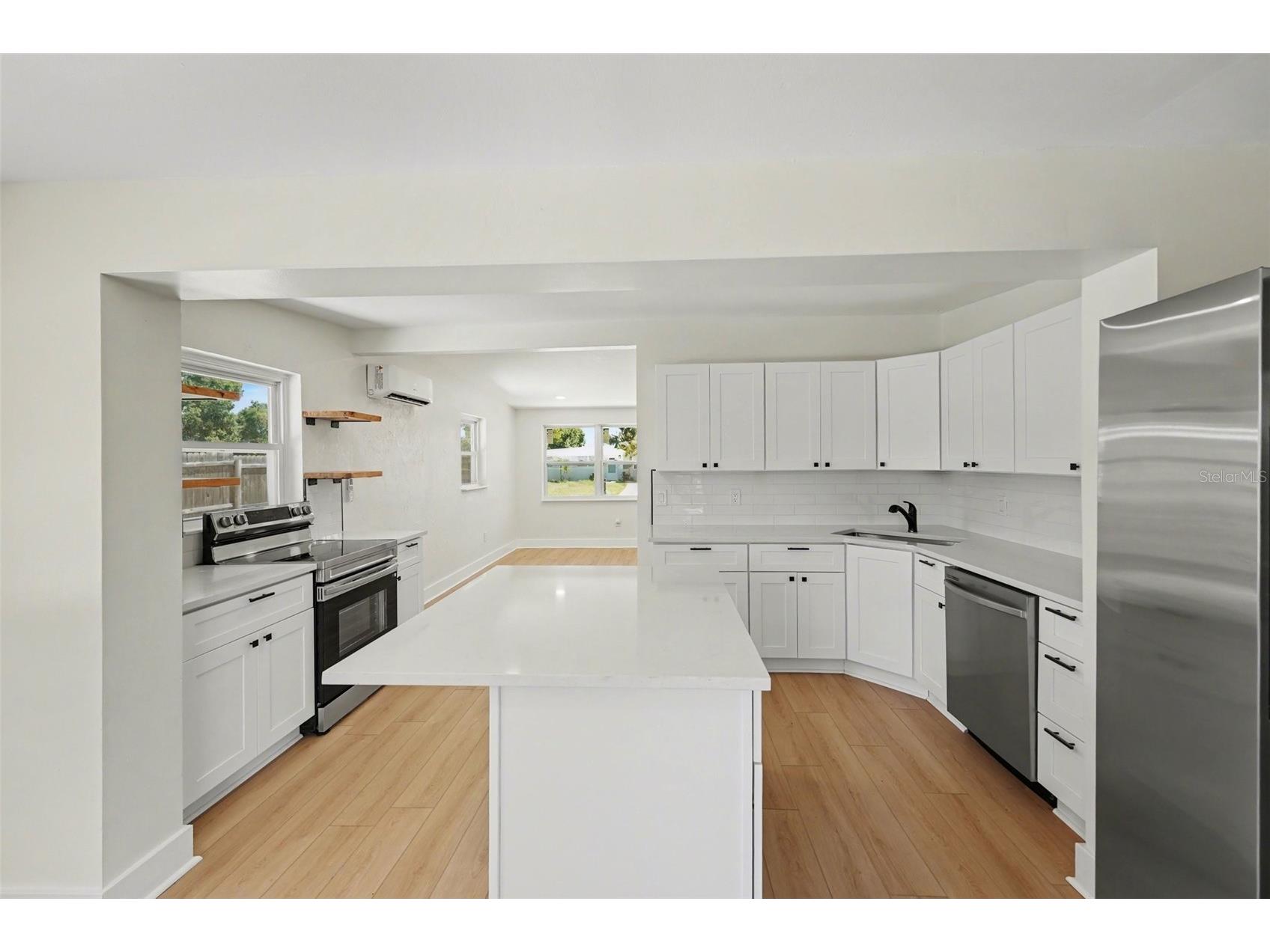 9482 Crestview Street Seminole FL 33772 TB8498214 image12