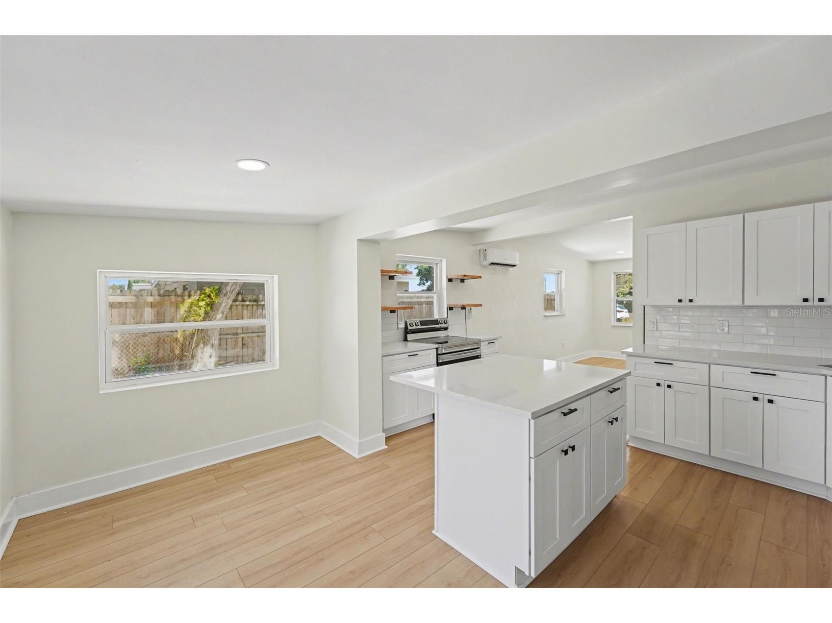 9482 Crestview Street Seminole FL 33772 TB8498214 image14