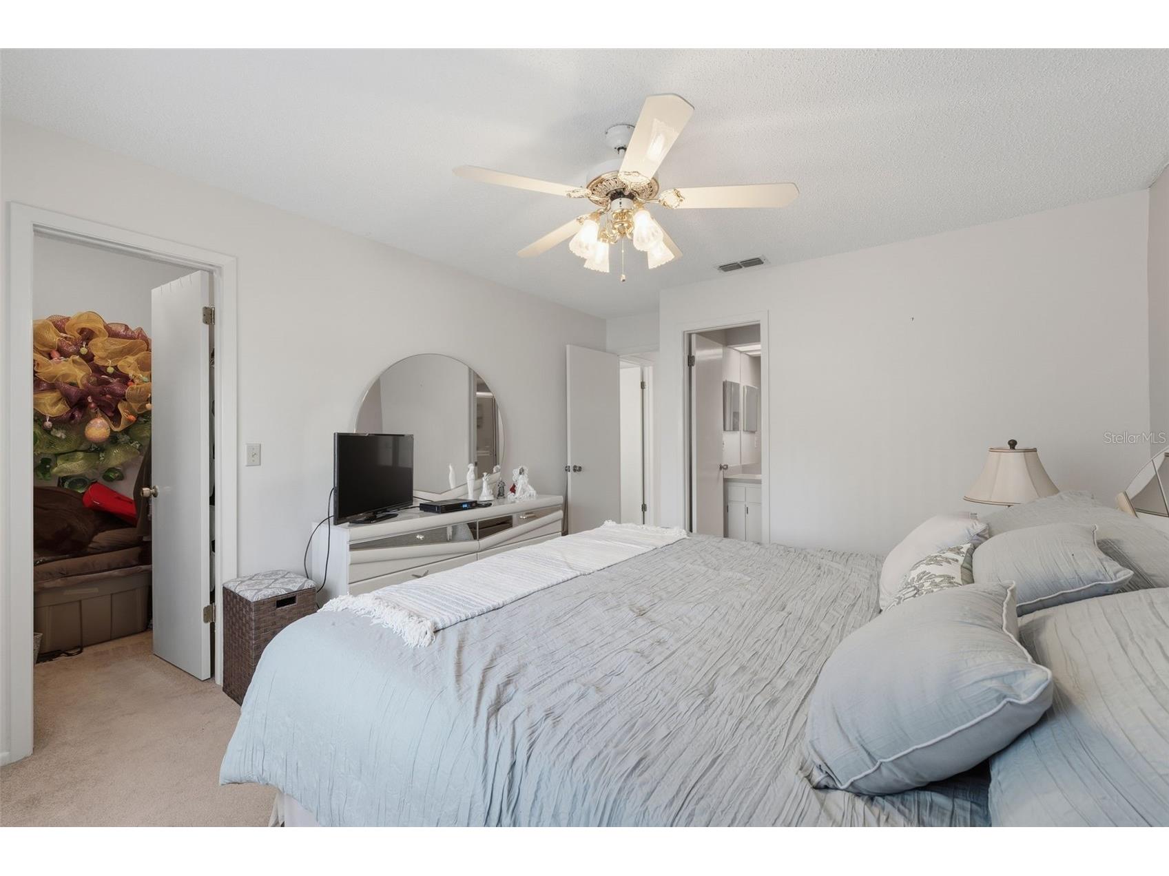 9484 Nakoma Way #9484 Weeki Wachee FL 34613 W7884221 image13
