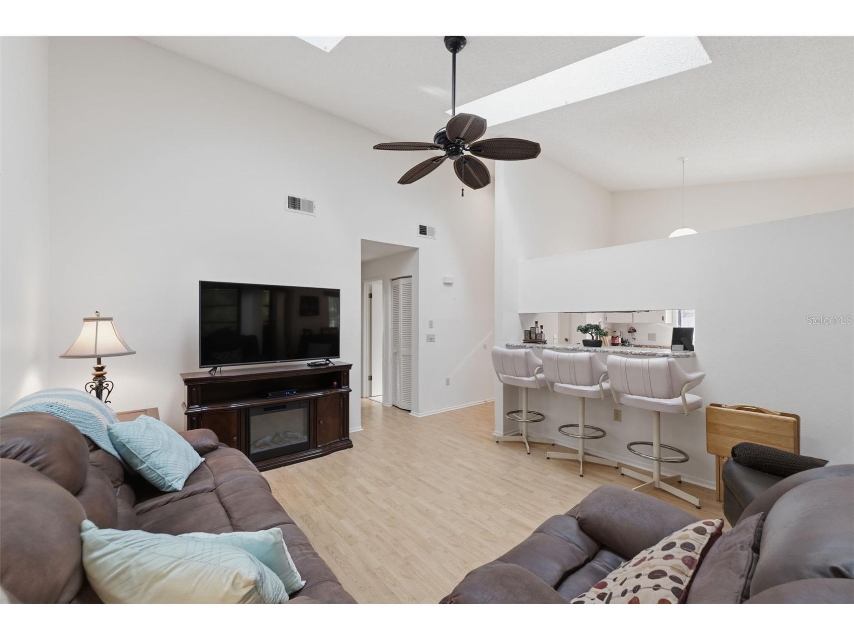 9484 Nakoma Way #9484 Weeki Wachee FL 34613 W7884221 image9
