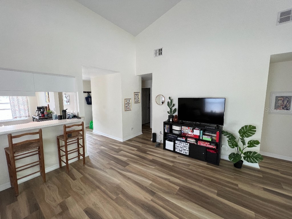 9485 Hamlin Boulevard #8 Seminole FL 33776 W7886088 image12